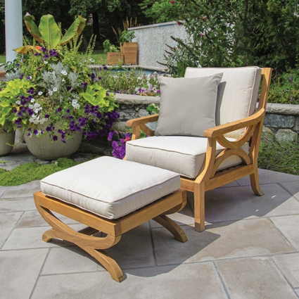 Chairs & Ottomans