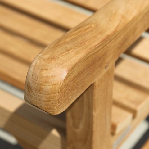 4 Seat curved bench